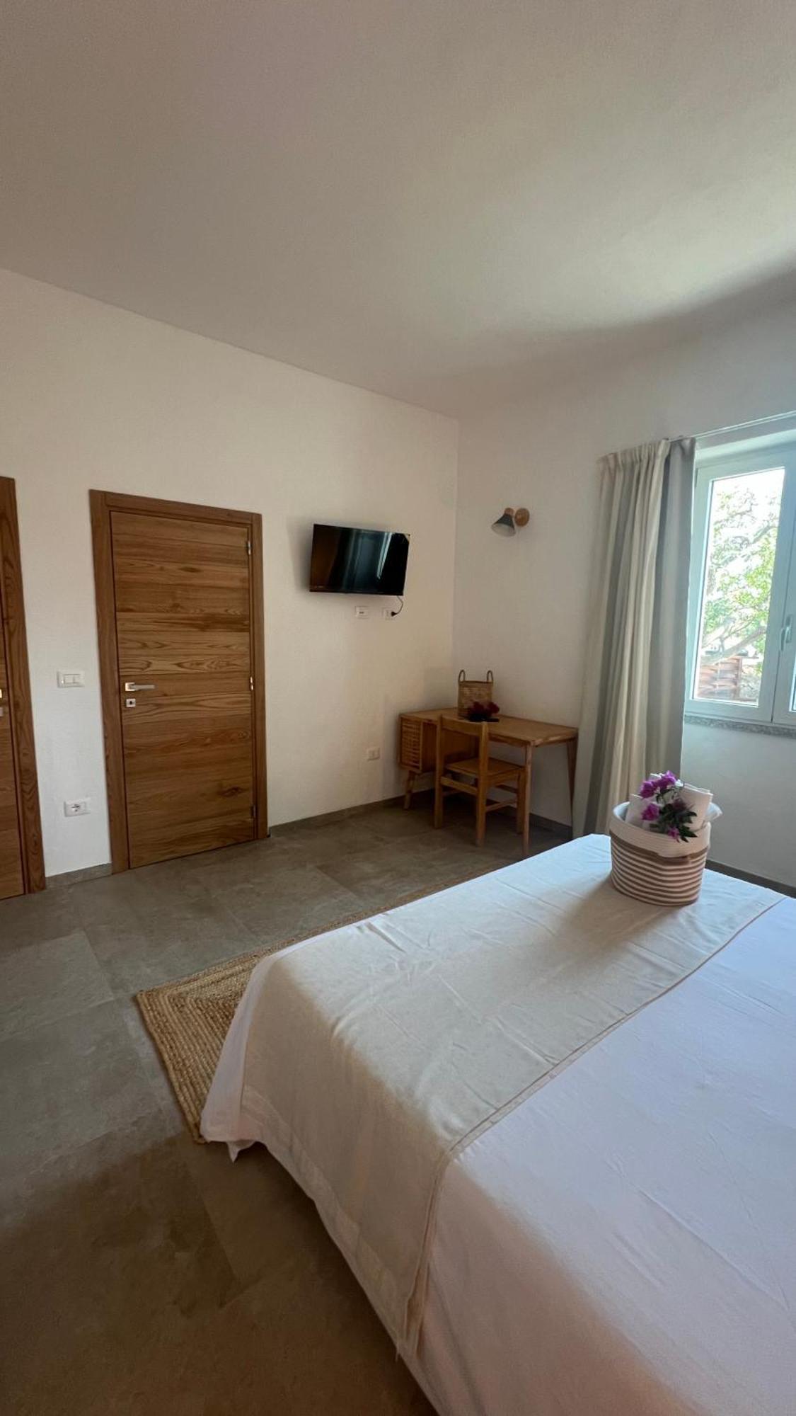 Il Mandorlo Bed & Breakfast Santa Teresa Gallura Exterior photo